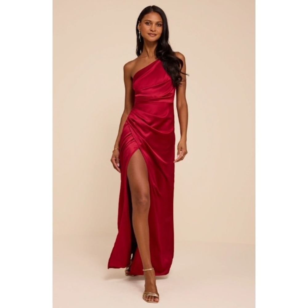 NWT Lulus One-Shoulder Maxi Dress XS Wine Red Satin Formal Wedding Guest Gown